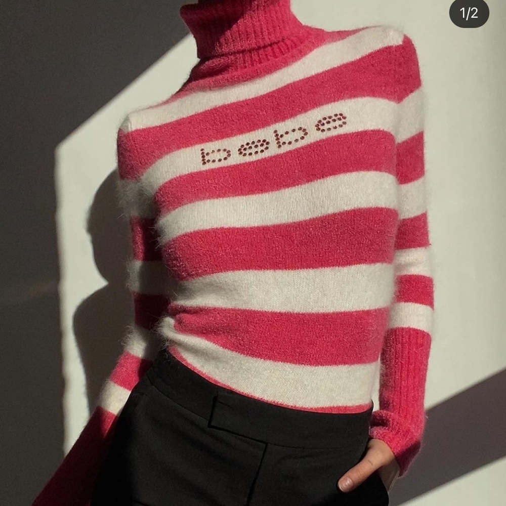Early 2000s bedazzled Angora BEBE peppermint turtleneck